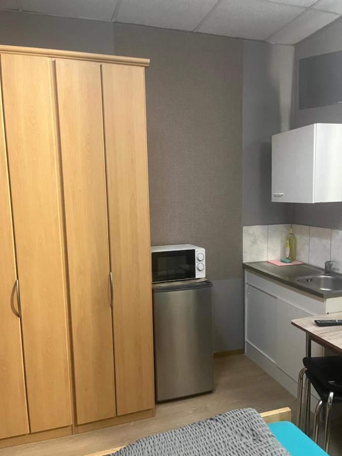 Hipokratios 3 Zimmer Mit Gemeinschaft Wc Fürth Eksteriør billede